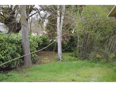 611 6th St, Lafayette, OR 97127 - photo 5