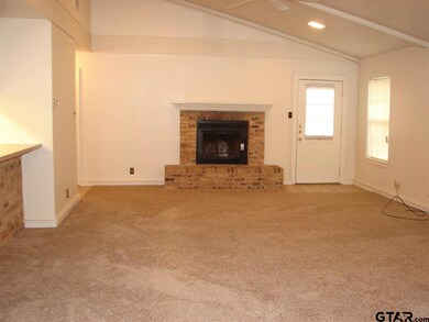 1719 Susan Dr, Tyler, TX 75703 - photo 2