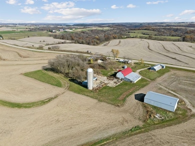 2162 Lycurgus Rd, Lansing, IA 52151 - photo 6