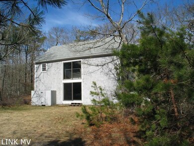 7 Kettle Hole Ln, Vineyard Haven, MA 02568 - photo 3