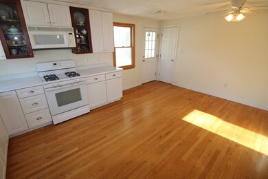 13 Olean Rd, Burlington, MA 01803 - photo 4