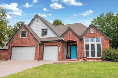 2429 S Umbrella Ave, Broken Arrow, OK 74012 - photo 2