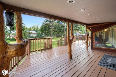 24-Exterior Front Deck IMG_4624JWK