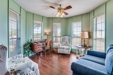 1510 Apple Ln, Midlothian, TX 76065 - photo 4