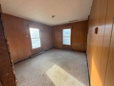 828 Old Bramwell Rd, Bluefield, WV 24701 - photo 2