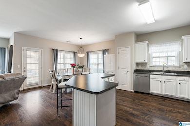 1104 Fairbank Ln, Chelsea, AL 35043 - photo 4