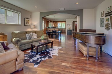 20968 Lava Flow Ln, Bend, OR 97701 - photo 2