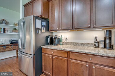 23717 Gambrel Oak Ct, California, MD 20619 - photo 4