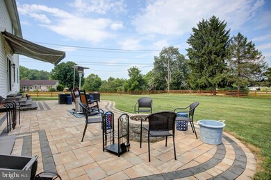 386 Strickler Ave, Waynesboro, PA 17268 - photo 4