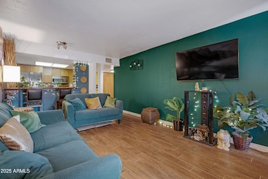 540 N May apt 1131-7