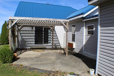 783 E 900 S, La Fontaine, IN 46940 - photo 4