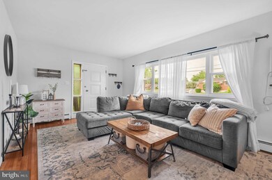 626 Turf Ln, Conshohocken, PA 19428 - photo 5