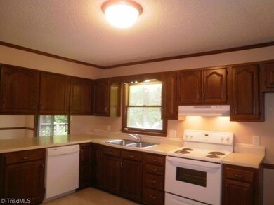 3939 Earnhardt Rd, Asheboro, NC 27205 - photo 7