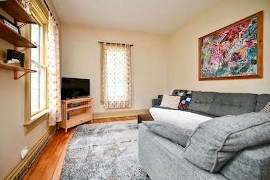 4 Living Room II