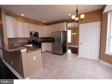 4 Hemingway Ln, Columbus, NJ 08022 - photo 4