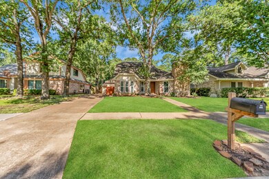 15619 Lago Villa Dr, Tomball, TX 77377 - photo 4