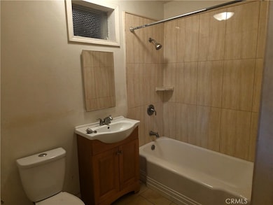 1110 W Cubbon St, Santa Ana, CA 92703 - photo 3