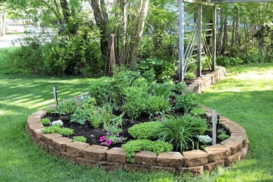 61 Revere Rd, Woburn, MA 01801 - photo 4