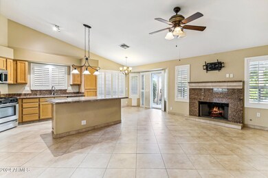 9-web-or-mls-10947-w-yukon-dr