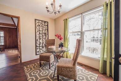 112 E Brandon Rd Columbia MO-large-008-4