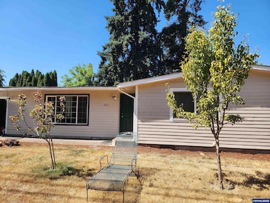 4061 Hawthorne Ave NE, Salem, OR 97301 - photo 2