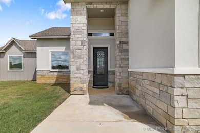 223 Vaughn Ln, Calera, OK 74730 - photo 4