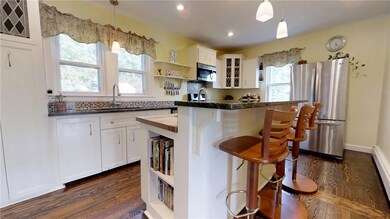 64 Wilbur Ave, Warwick, RI 02889 - photo 5