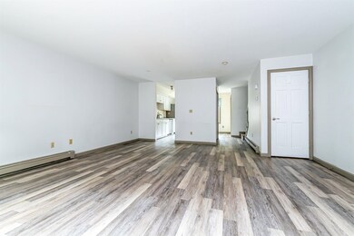 4 Walnut Cir, Merrimack, NH 03054 - photo 4