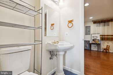 1984 Winslow Ct, Woodbridge, VA 22191 - photo 7