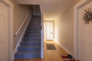 709 Central Ave unit 3, Dover, NH 03820 - photo 2