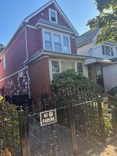 10431 113th St, South Richmond Hill, NY 11419 - photo 2