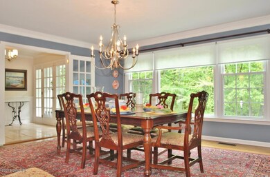 104 Chestnut Hill Ln, Stamford, CT 06903 - photo 7