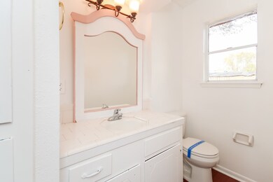 227 Fichter St, Houston, TX 77022 - photo 6