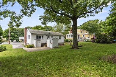 9 Graybriar Ln, Lynn, MA 01902 - photo 4