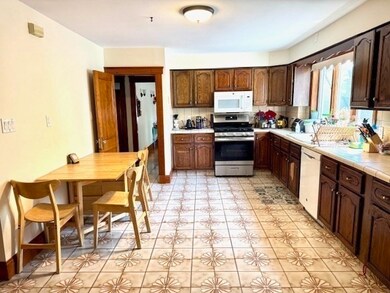 27 Parker St unit 1, Arlington, MA 02474 - photo 7