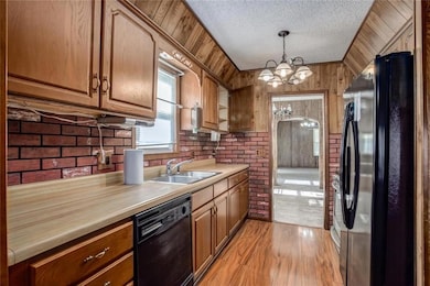 1235 S Hickory St, Ottawa, KS 66067 - photo 7