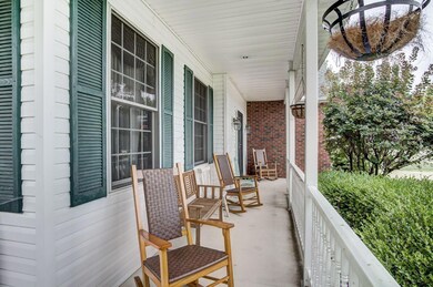 1265 Eastwood Dr, Circleville, OH 43113 - photo 4