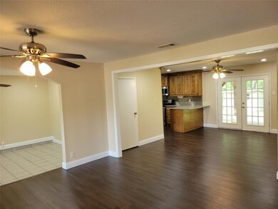 521 Forrest Ln, Denison, TX 75021 - photo 6