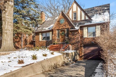 1227 48th St, Des Moines, IA 50311 - photo 2