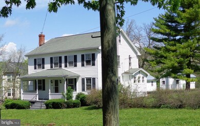 435 Giles Mill Rd, Bunker Hill, WV 25413 - photo 2