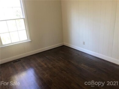330 Harrill St, Statesville, NC 28677 - photo 6