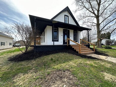 637 W Main St, Thorntown, IN 46071 - photo 2