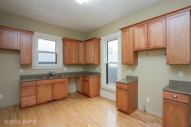 1052 26th St, Des Moines, IA 50311 - photo 6