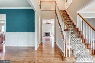 15934 Spyglass Hill Loop, Gainesville, VA 20155 - photo 3