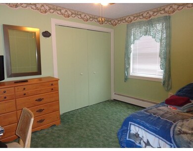 42 Collins St unit D6, Chicopee, MA 01022 - photo 4