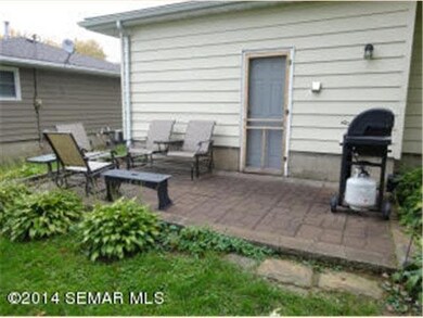 934 S 3rd Ave, Albert Lea, MN 56007 - photo 4