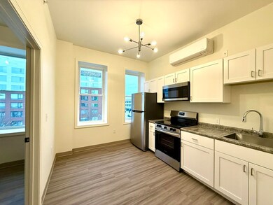 1138 Elm St, Manchester, NH 03101 - photo 4