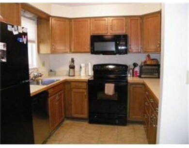 68 Cadogan Way unit RR389, Nashua, NH 03062 - photo 3