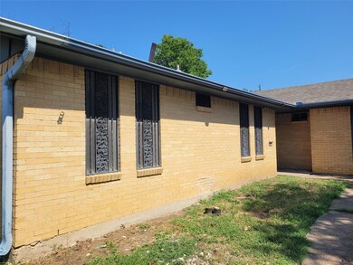 View of home's exterior