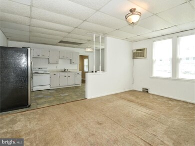 323 S Line St, Lansdale, PA 19446 - photo 3